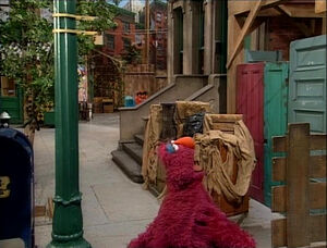 Telly panics when the famous Sesame Street sign goes missing.