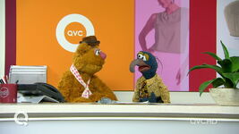 Fozzie and Gonzo try to come up with a spectacular act