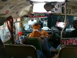 Businterior2.jpg (202 KB)