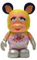 First Mate Piggy Vinylmation figure