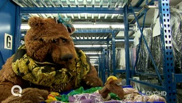 Bobo and Rizzo hunk for Miss Piggy's product