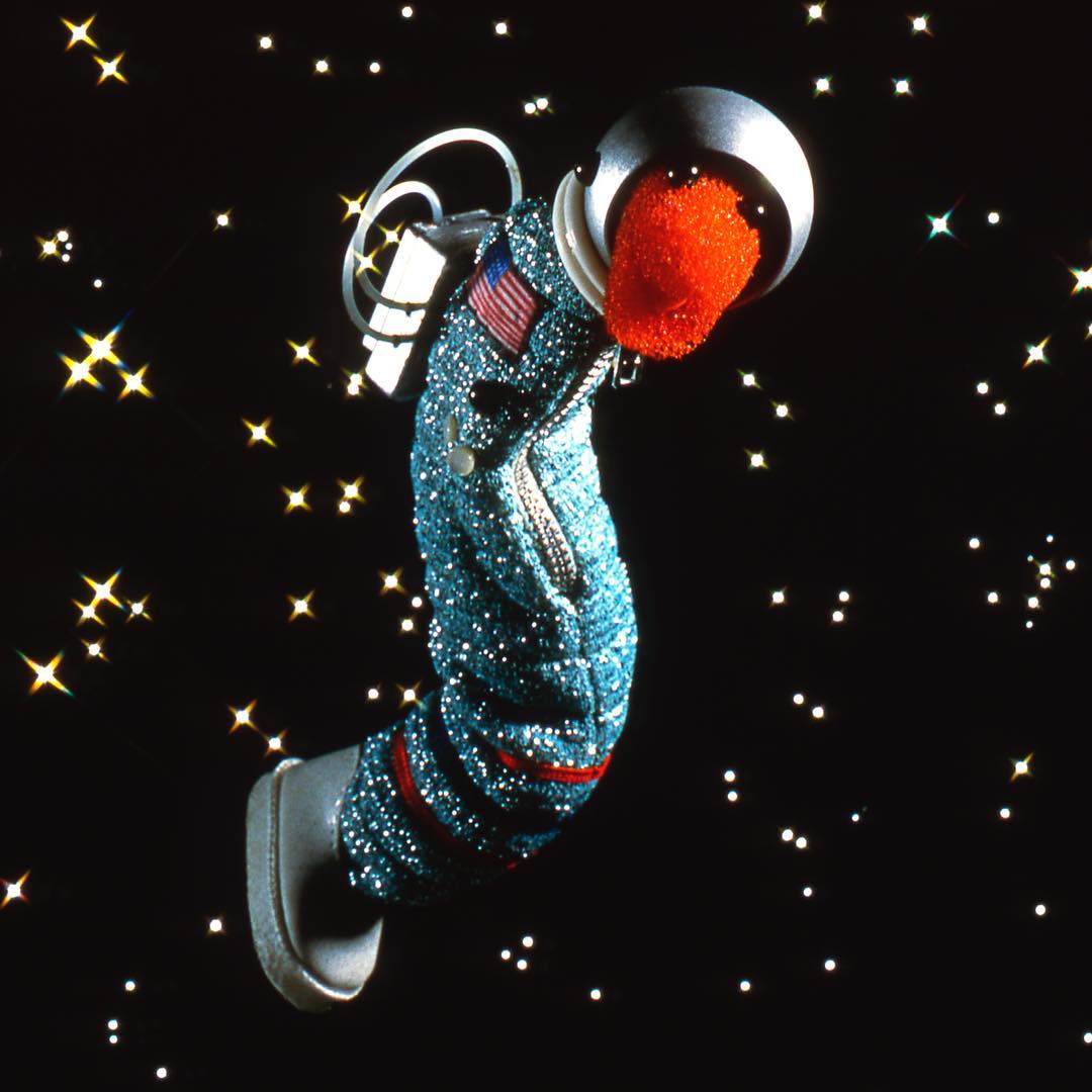 sesame street worms in space