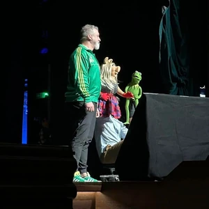 Joey Fatone cruise Muppets