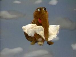 Cloud02.jpg (12 KB) "If I Was a Cloud in the Sky"