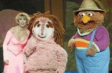 Miriam y Barrio Sesamo.jpg (26 KB) Espinete and Don Pimpón in a 2006 TV show.