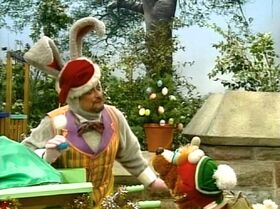 GiveYourFriendanEasterEggforChristmas