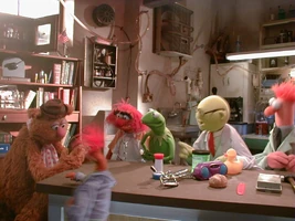 Muppetlabsspace2.jpg (178 KB)