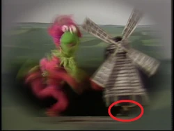 TMS-Episode-201-Goofs-Windmills