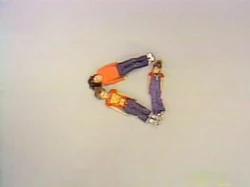 Shapedancers.triangle