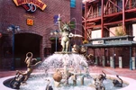 Wdwfountain2.jpg (1.64 MB)