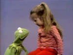 Muppet & Kid Moments: Kermit (275 KB) Muppet & Kid Moments