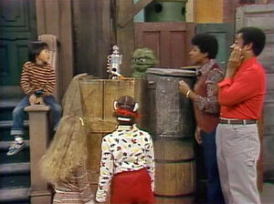 Oscar's pet worm  attempts to go to the moon, .