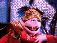 Countess Dahling von Dahling (5th cousin)