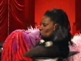 Whoopi Goldberg & CliffordMuppets Tonight episode 109