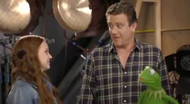 October 20, 2011Jason Segel and the Muppets on Movie Surfers