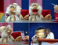 Uncle Traveling Matt drinks juice on Grosse Show für kleine Leute