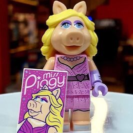 Lego Muppet minifig Piggy