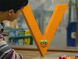 letter V in Episode 3689