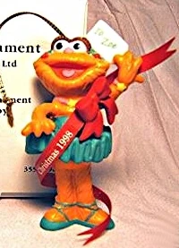 Grolier1998ZoePorcelain.jpg (31 KB) Zoe, 1998