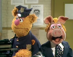 Fozzie impersonator TMS318