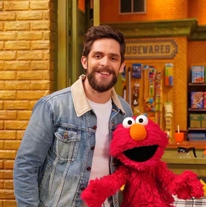 ThomasRhett-Elmo
