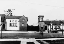 EarlyChaplinStudios.jpg (31 KB) Chaplin Studios in the early part of the century
