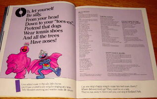 Sesame street live 1990 silly dancing booklet program 3