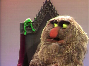 Sweetums and Robin sing "Two Lost Souls