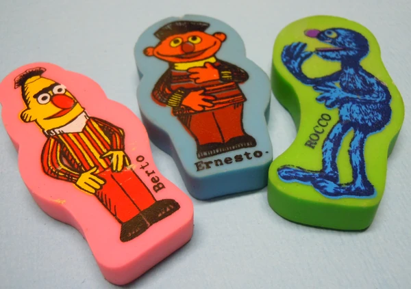 Sesamo apriti erasers
