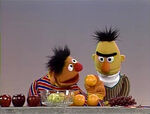 Ernie and Bert: Ernie Counts Fruit