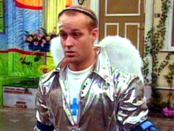 Jürgen Vogel as Rumpel's guardian angel Sesamstrasse Folge 2061