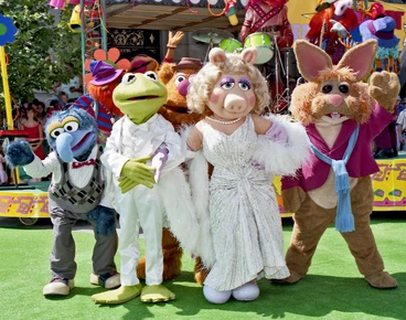 The green carpet was rolled out at Disney's MGM-Studios for the official opening of Muppet*Vision 3D; walk-around versions of Kermit, Miss Piggy, Fozzie Bear, the Great Gonzo, Bean Bunny and The Electric Mayhem were there.