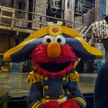 Elmo as Washington in a Hamilton promo