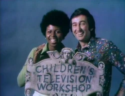 ClosingSign-SusanBobCTW-0681