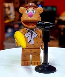 Lego Muppet minifig Fozzie