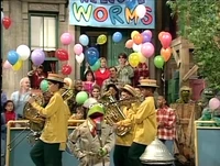 3785-parade1.jpg (102 KB) Episode 3785 Scene 5