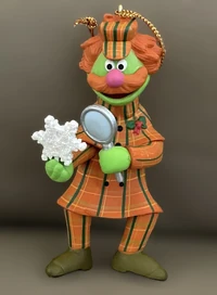 GrolierSherlockStar.jpg (227 KB) Sherlock Hemlock studying a snowflake.