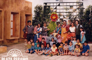 PlazaSesamo90Cast