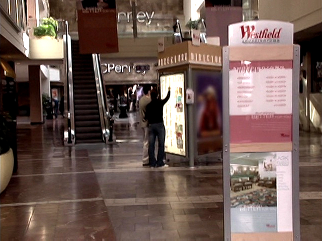 Westfield Garden State Plaza Entrance