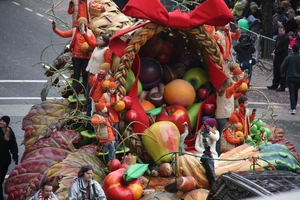 Kermit and Tiffany Thornton from above, 2009