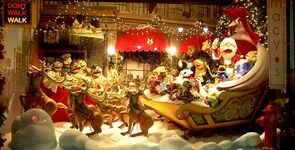 Macy's windows 2002 u.jpg (58 KB)