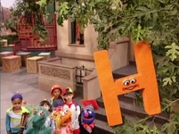 Professor Grover and his heroic students rescue an H Episode 4071