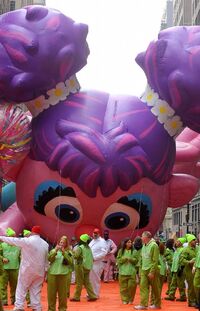 The Abby Cadabby balloon with the Kermit the Frog balloon handlers, 2009