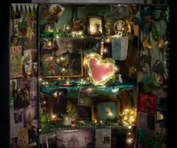 MMWNadyaKermitShrine