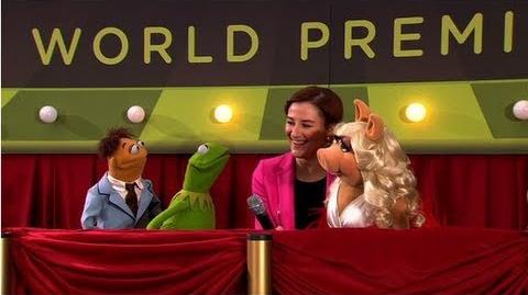 Amy Adams and Jason Segel Join Kermit and a "Diva" Miss Piggy at the Muppets Premiere!