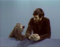 Rowlf and Jim Henson introduce the show.