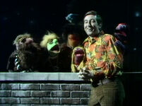 (Bob & Muppets) "Good Morning Starshine" (First: Episode 0003)