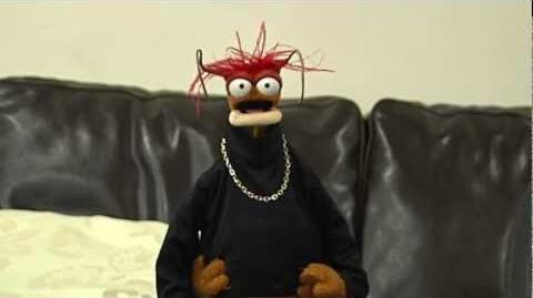 The Muppets Movie - Tweet Pepe The King Prawn your questions on 13th June! AskPepe