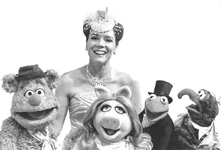 DianaRigg2.jpg (72 KB)