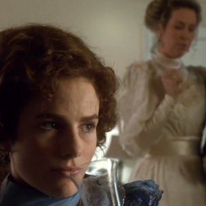 Effie Newsome Murdoch Mysteries Wiki Fandom Having played a slew of popular television characters, chalke was born in ottawa. effie newsome murdoch mysteries wiki